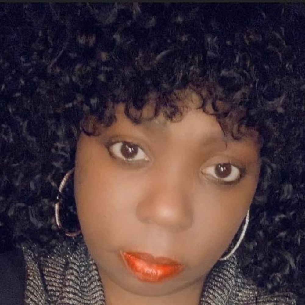 Meet your Posher, Tenisha